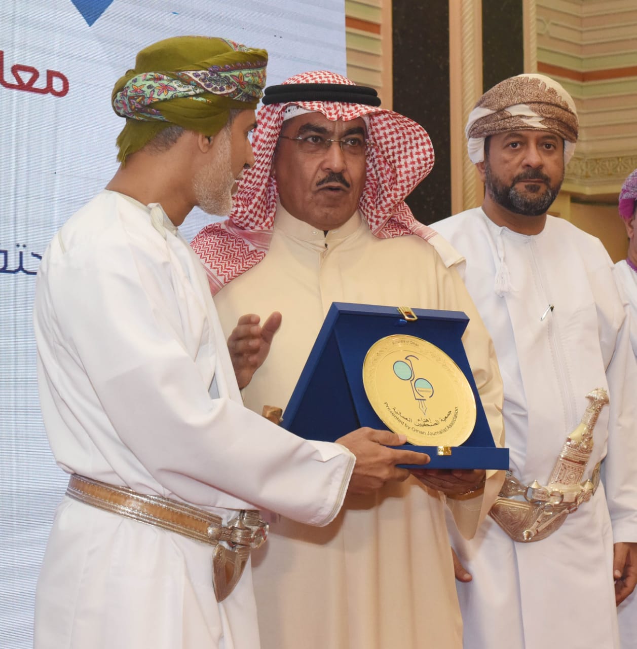 جمعية الصحفين العمانية تحتفل بيومها السنوي وتدشن قاعدة البيانات الإلكتروني الخاص بالجمعية