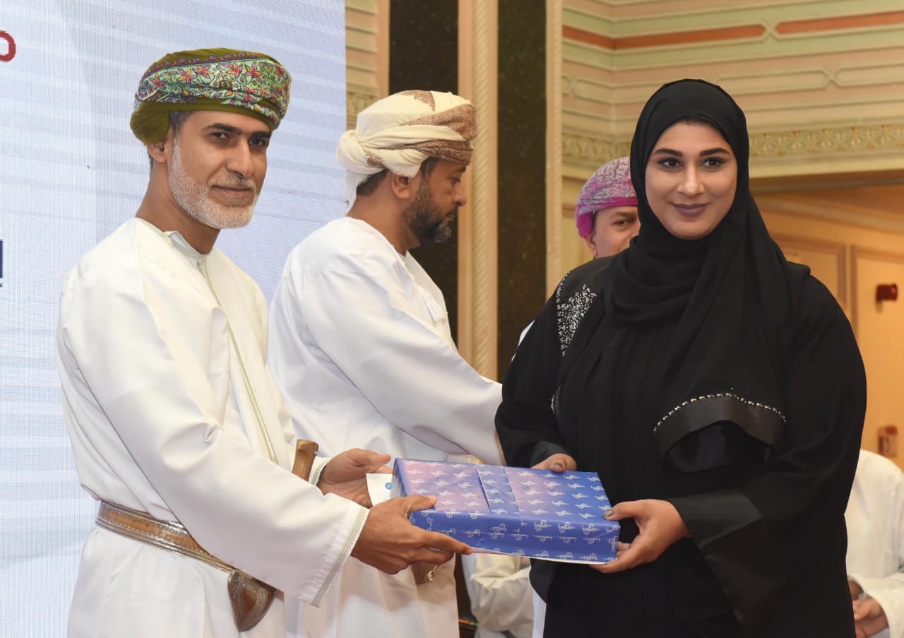 جمعية الصحفين العمانية تحتفل بيومها السنوي وتدشن قاعدة البيانات الإلكتروني الخاص بالجمعية
