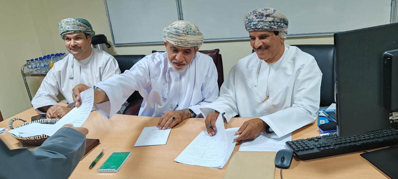لجنة الصحفيين بمحافظتي الداخلية والوسطى تختار.. علي البوسعيدي رئيسا ومبارك الحرسوسي نائبا