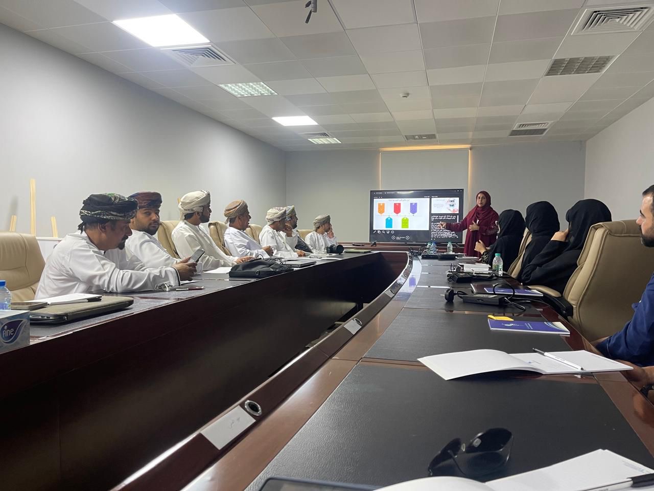 انطلاق فعاليات الورشة التدريبية لجمعية الصحفيين العمانية تحت عنوان “صحافة الذكاء الاصطناعي”