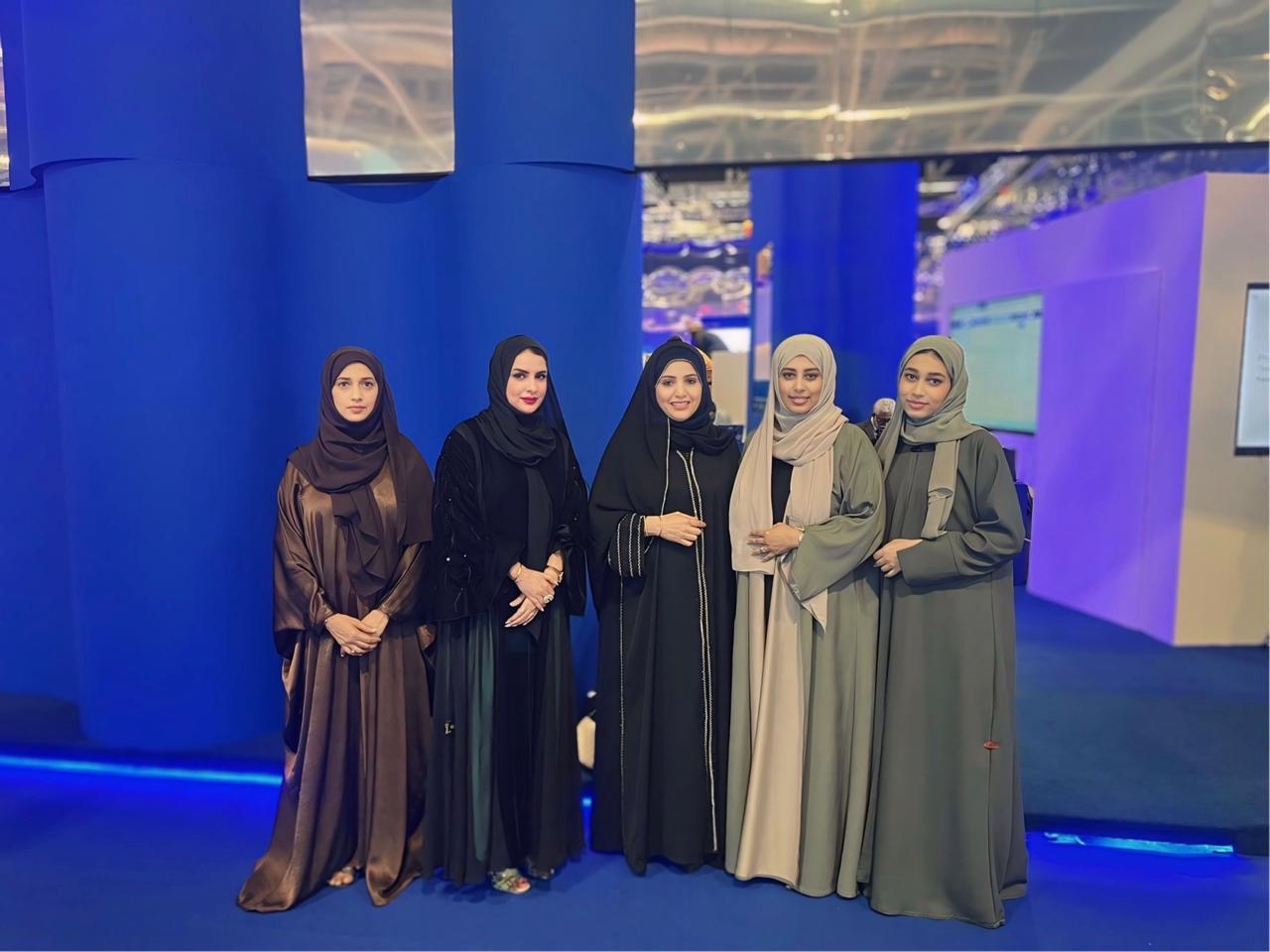 لجنة شؤون الصحفيات تزور معرض كومكس 2024 لتعزيز الخبرات في التكنولوجيا والذكاء الاصطناعي