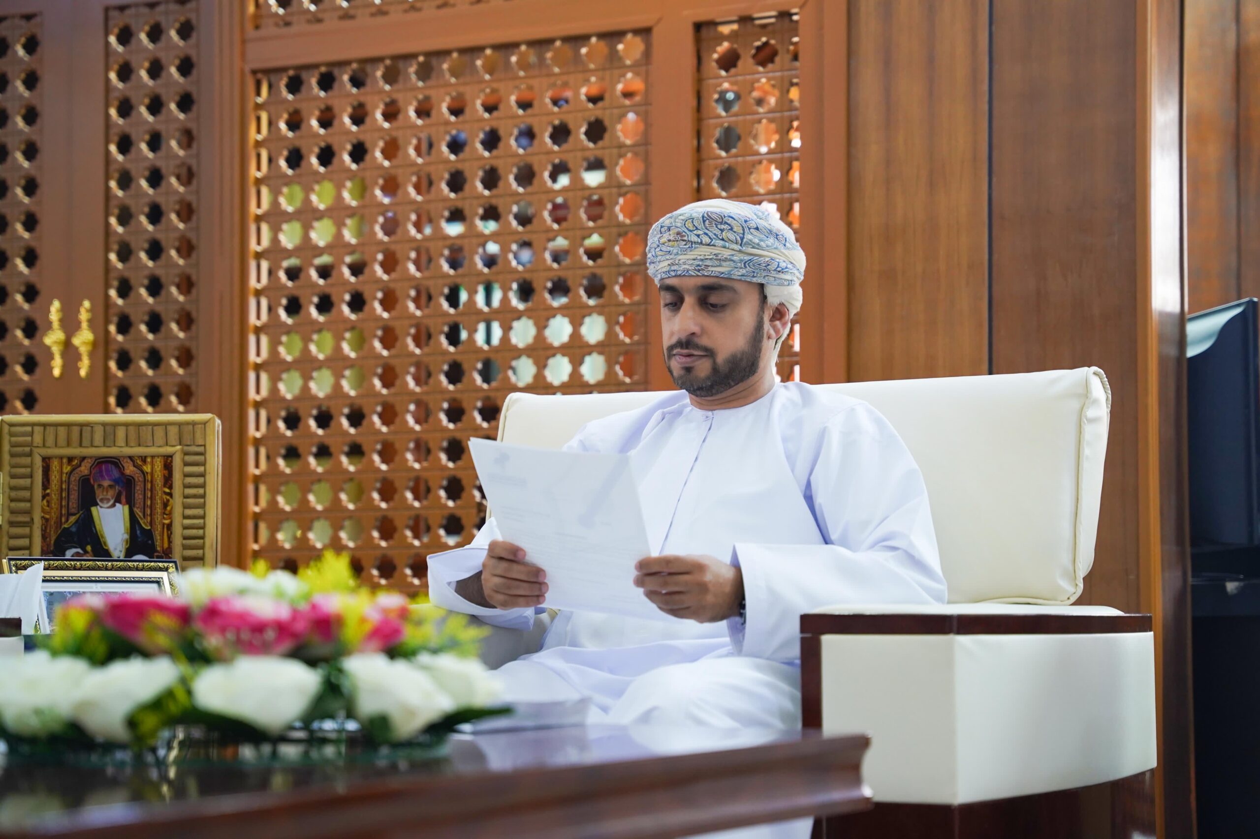 والي ثمريت يلتقي بلجنة الصحفيين بمحافظة ظفار
