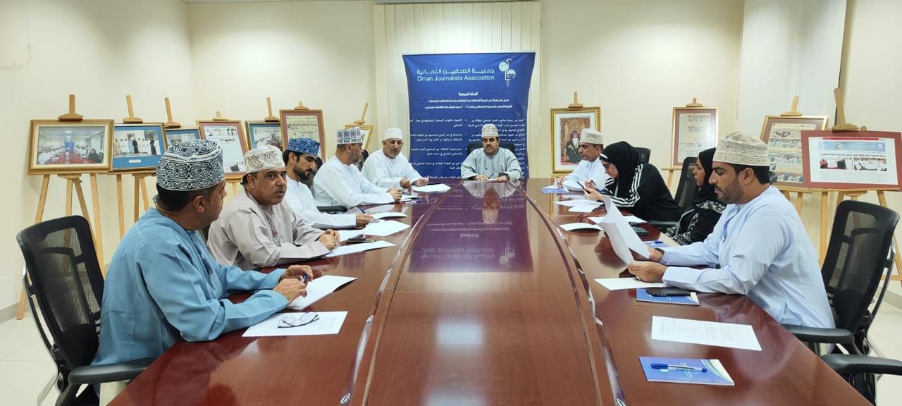 لجنة التدريب والتأهيل تناقش عدد من البرامج التدريبية