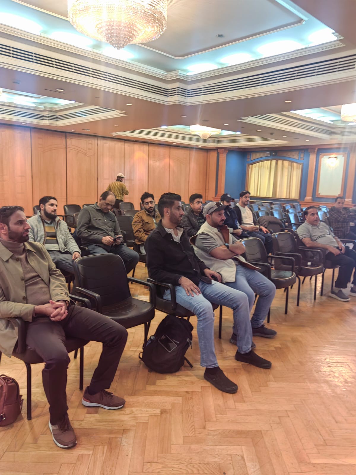 ضمن برنامج تدريب أعضاء جمعية الصحفيين العمانية  تطوير مهارات عدد من الصحفيين العمانيين في صحافة الموبايل