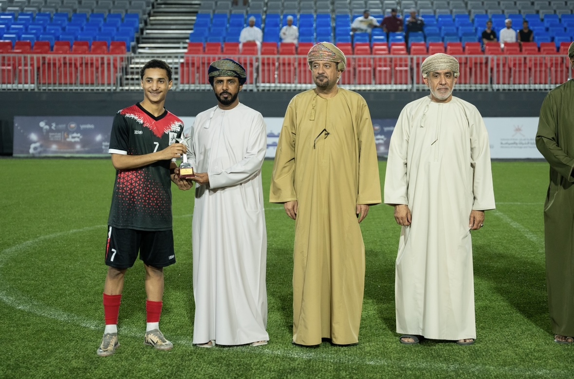 بعد مباراة حافلة بالاثارة والندية تتويج “الشبيبة” بلقب كروية جمعية الصحفيين الرمضانية.. والشؤون الادارية والمالية وصيفا