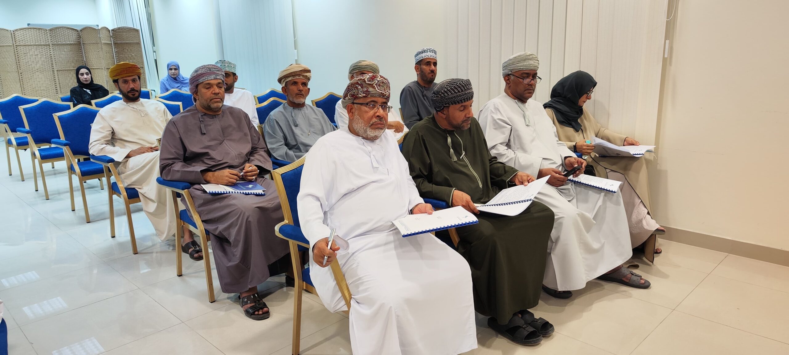 جمعية الصحفيين العُمانية تُقرّ التقريرين الإداري والمالي وتناقش تطلعات الأعضاء وتعين مراقب للحسابات المالية…