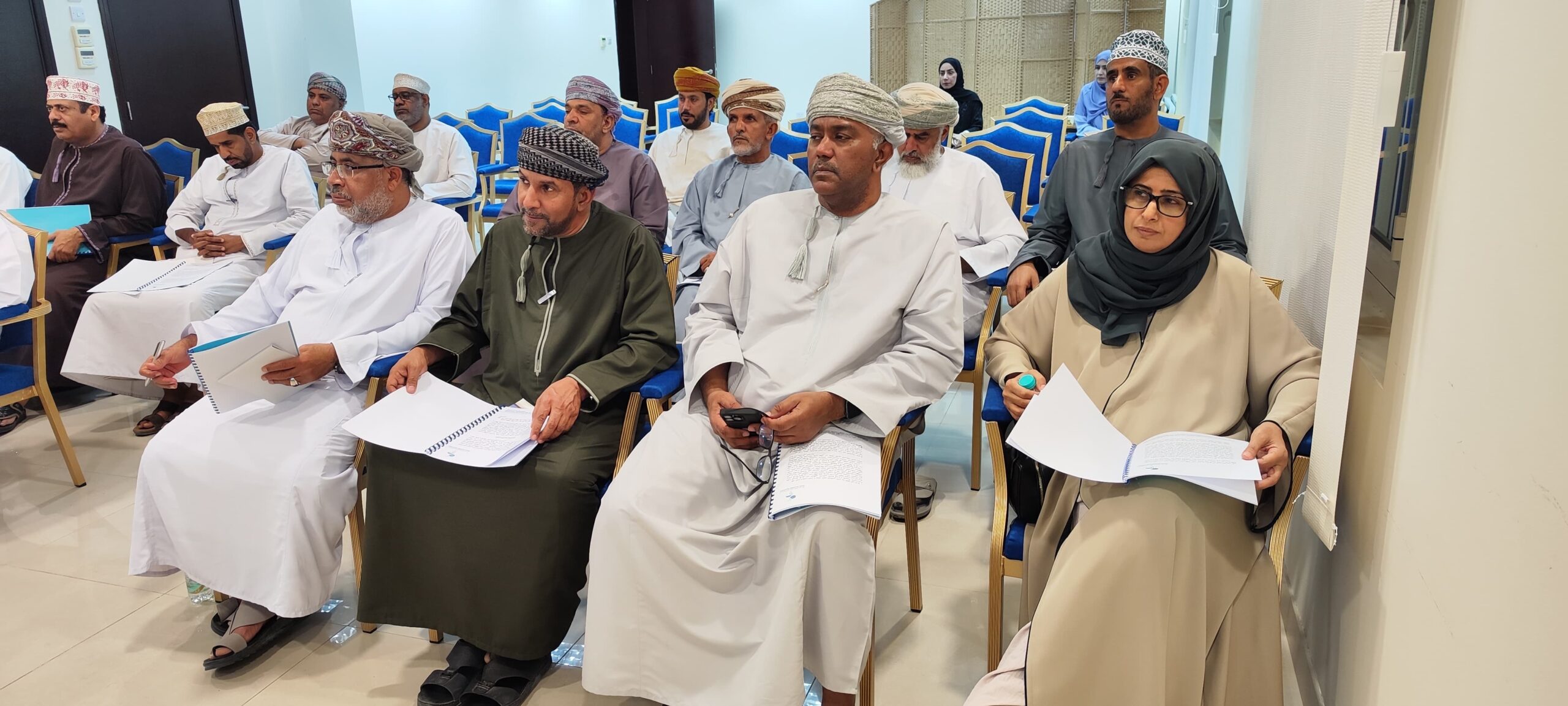 جمعية الصحفيين العُمانية تُقرّ التقريرين الإداري والمالي وتناقش تطلعات الأعضاء وتعين مراقب للحسابات المالية…