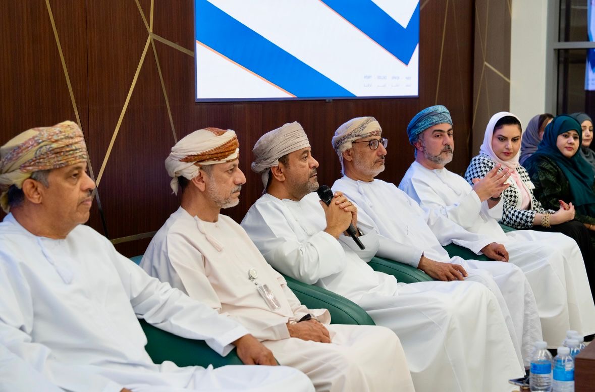 جمعية الصحفيين العُمانية وجهاز الاستثمار العُماني ينظمان صالونًا إعلاميًا لتعزيز الحوار بين الإعلام والاستثمار