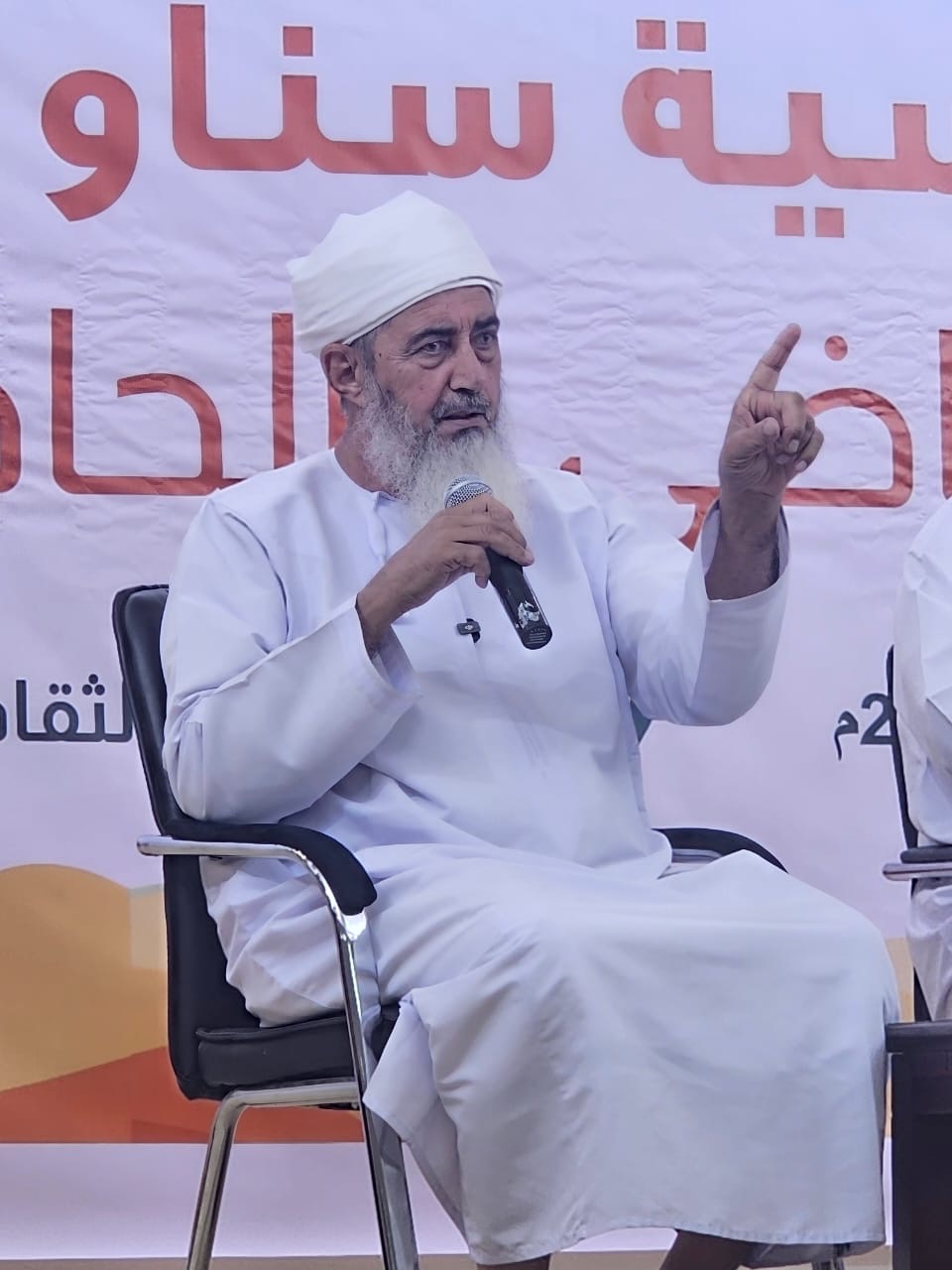 ندوة “سناو بين الماضي والحاضر” تستعرض التاريخ والإرث الحضاري والنهضة التنموية