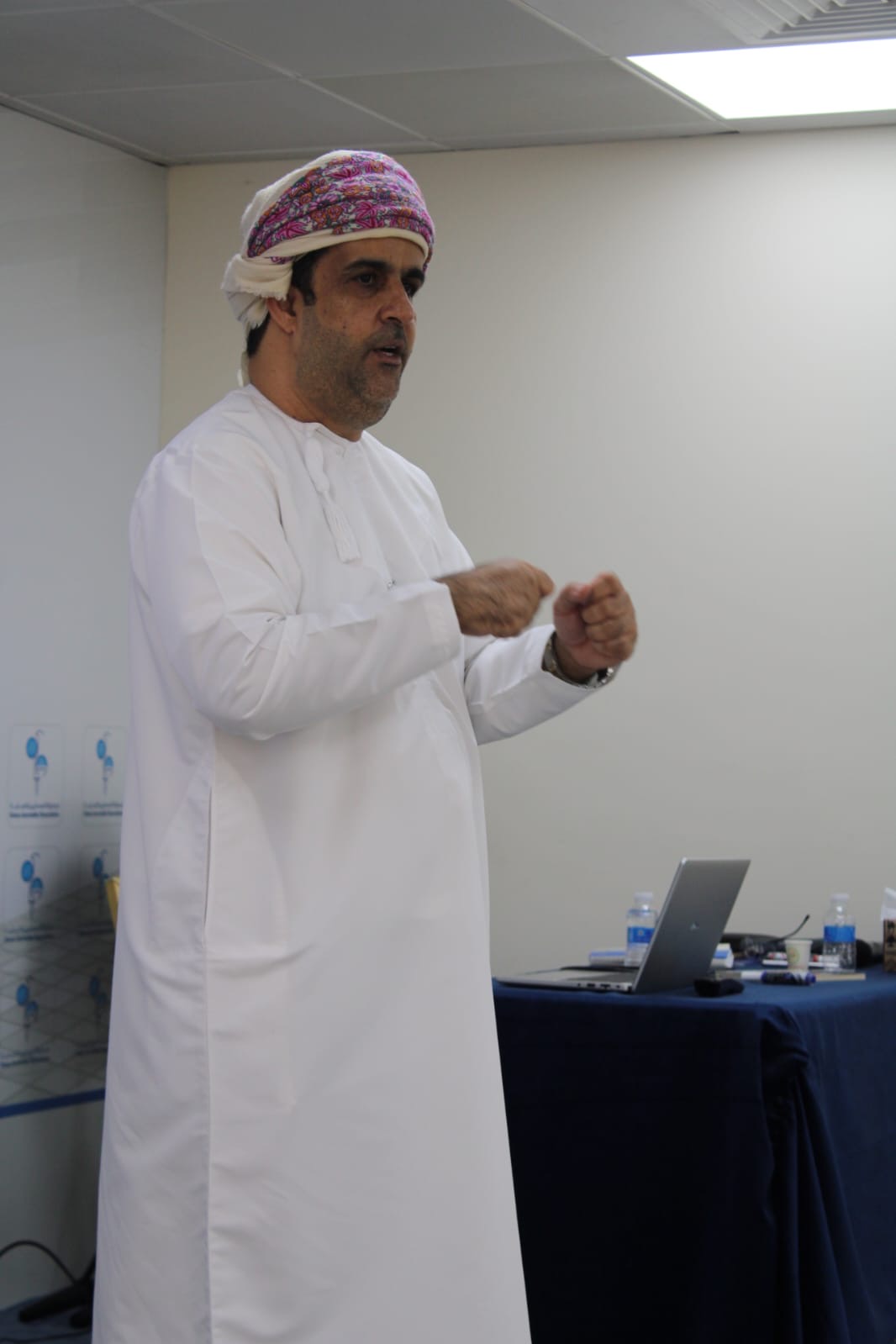 انطلاق برنامج “إدارة السمعة وتحسين الصورة الذهنية” بجمعية الصحفيين العُمانية