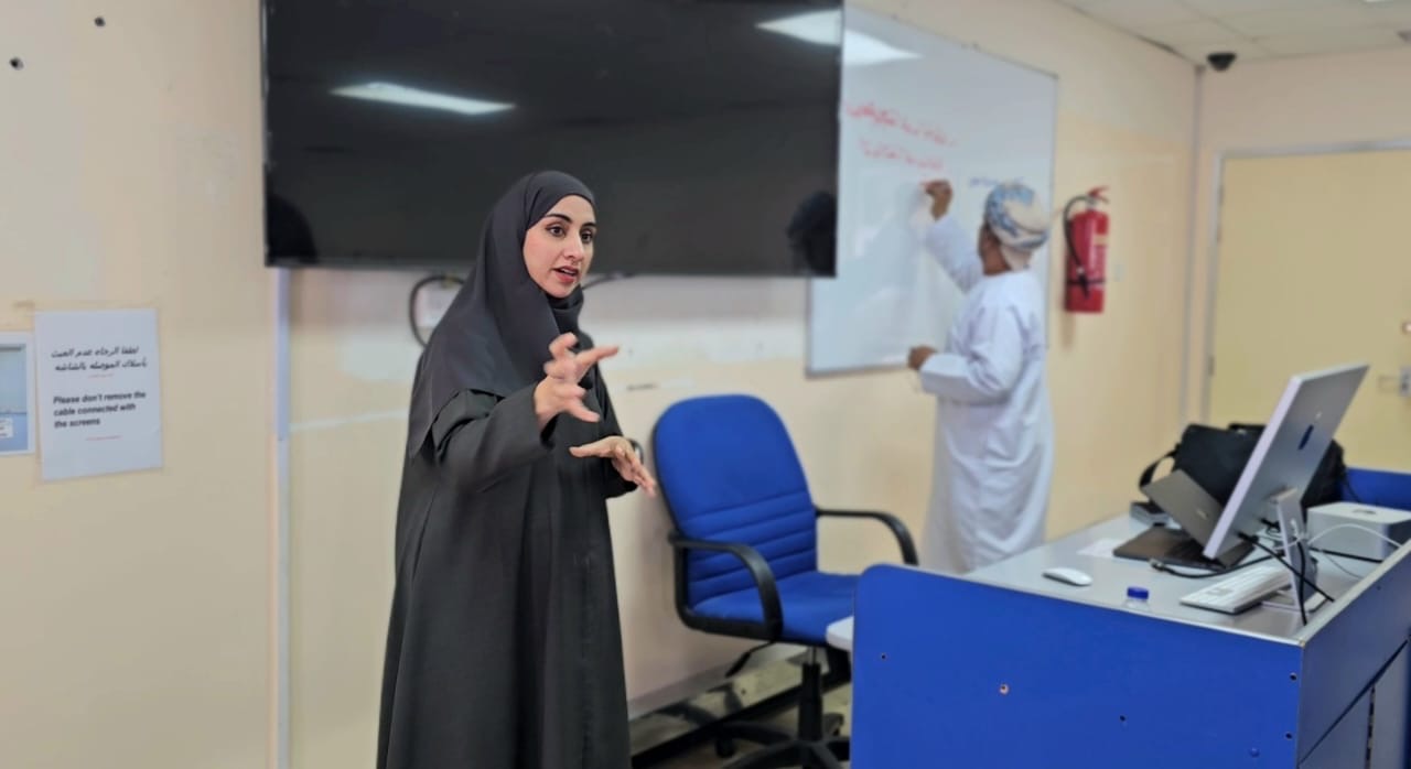 ختام البرنامج التدريبي حول “اساسيات التصوير والمونتاج الصحفي ” في الداخلية