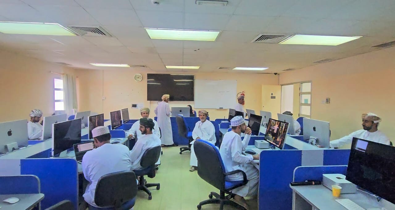 ختام البرنامج التدريبي حول “اساسيات التصوير والمونتاج الصحفي ” في الداخلية