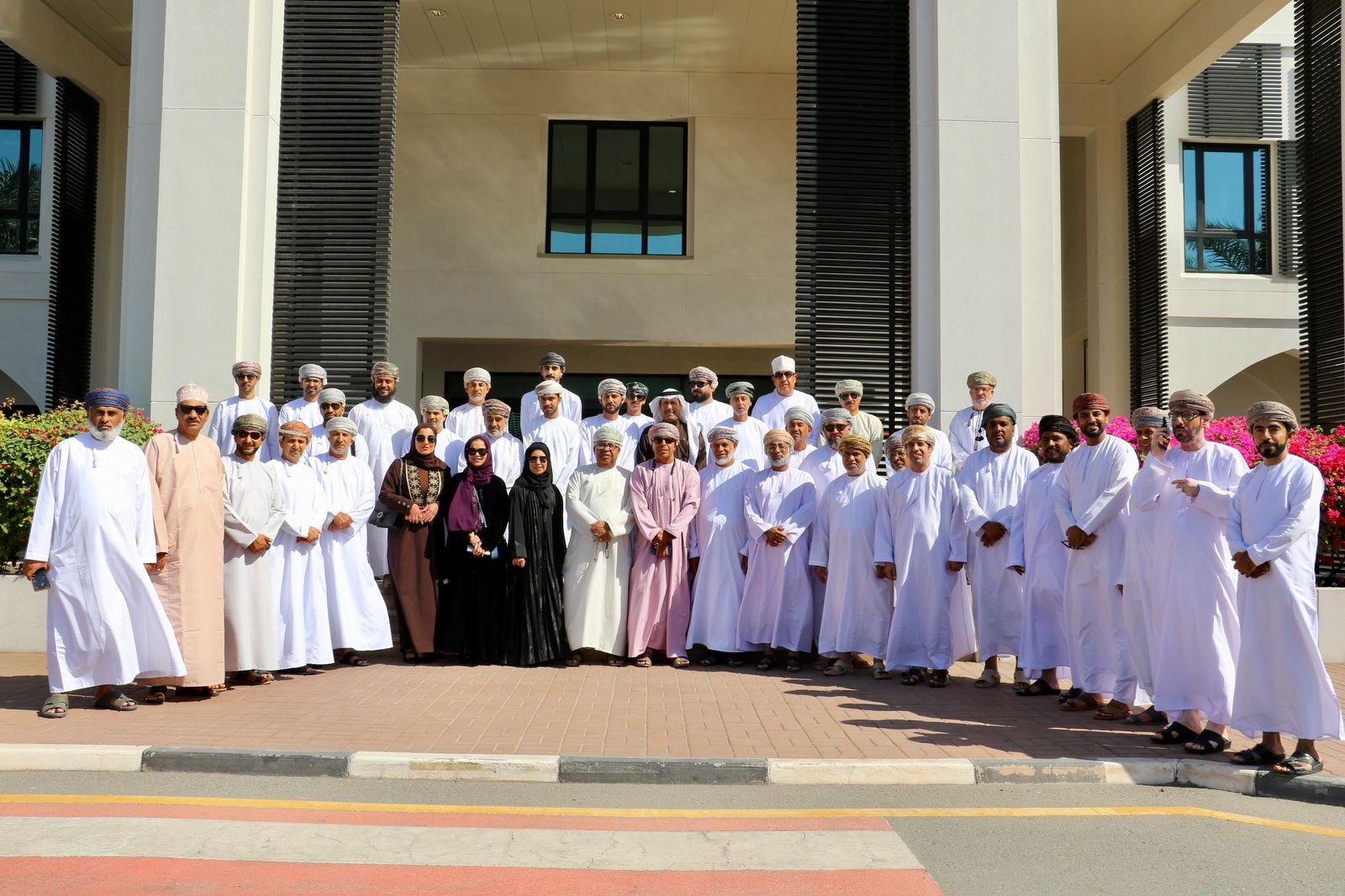 اسدال الستار على فعاليات الملتقى الصحفي الاقتصادي بشمال الباطنة