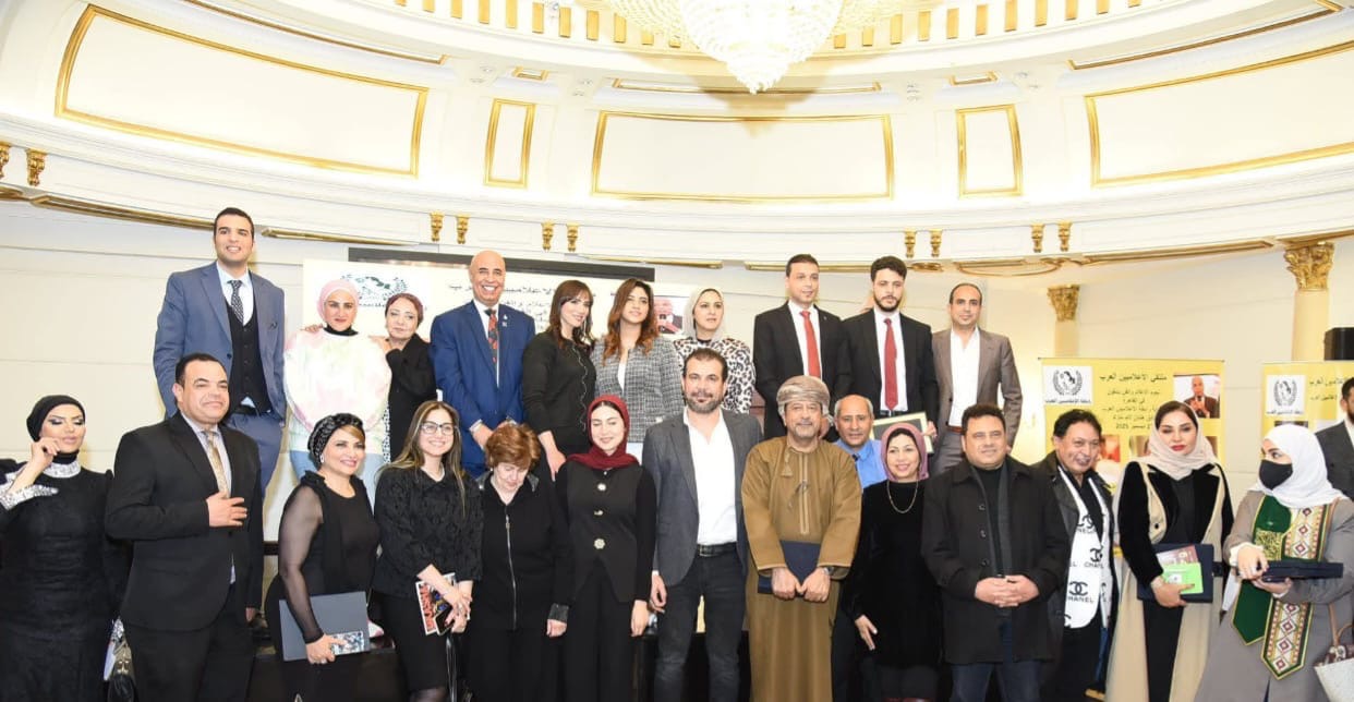 نجاح ملتقى الاعلاميين العرب بالقاهرة .. وتكريم رموز الاعلام والفن ..
