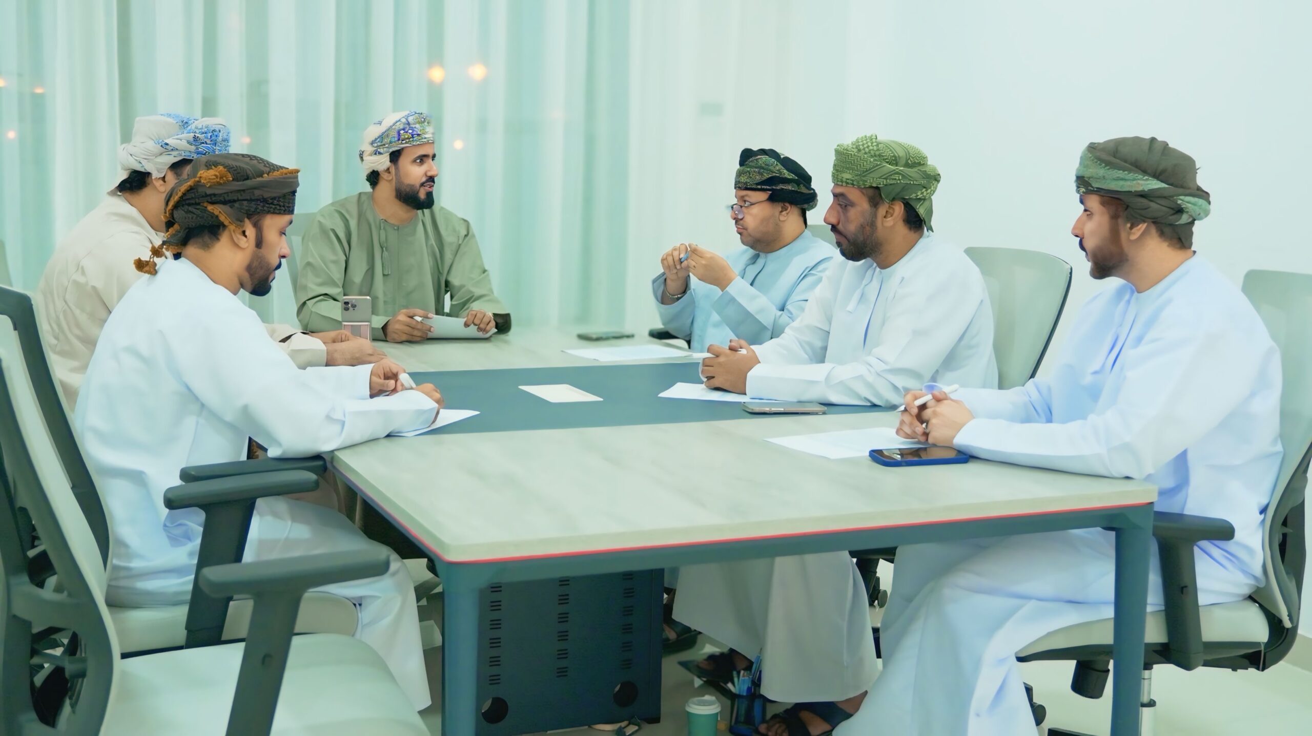 لجنة الصحفيين بمحافظة ظفار تعقد اجتماعها الأول