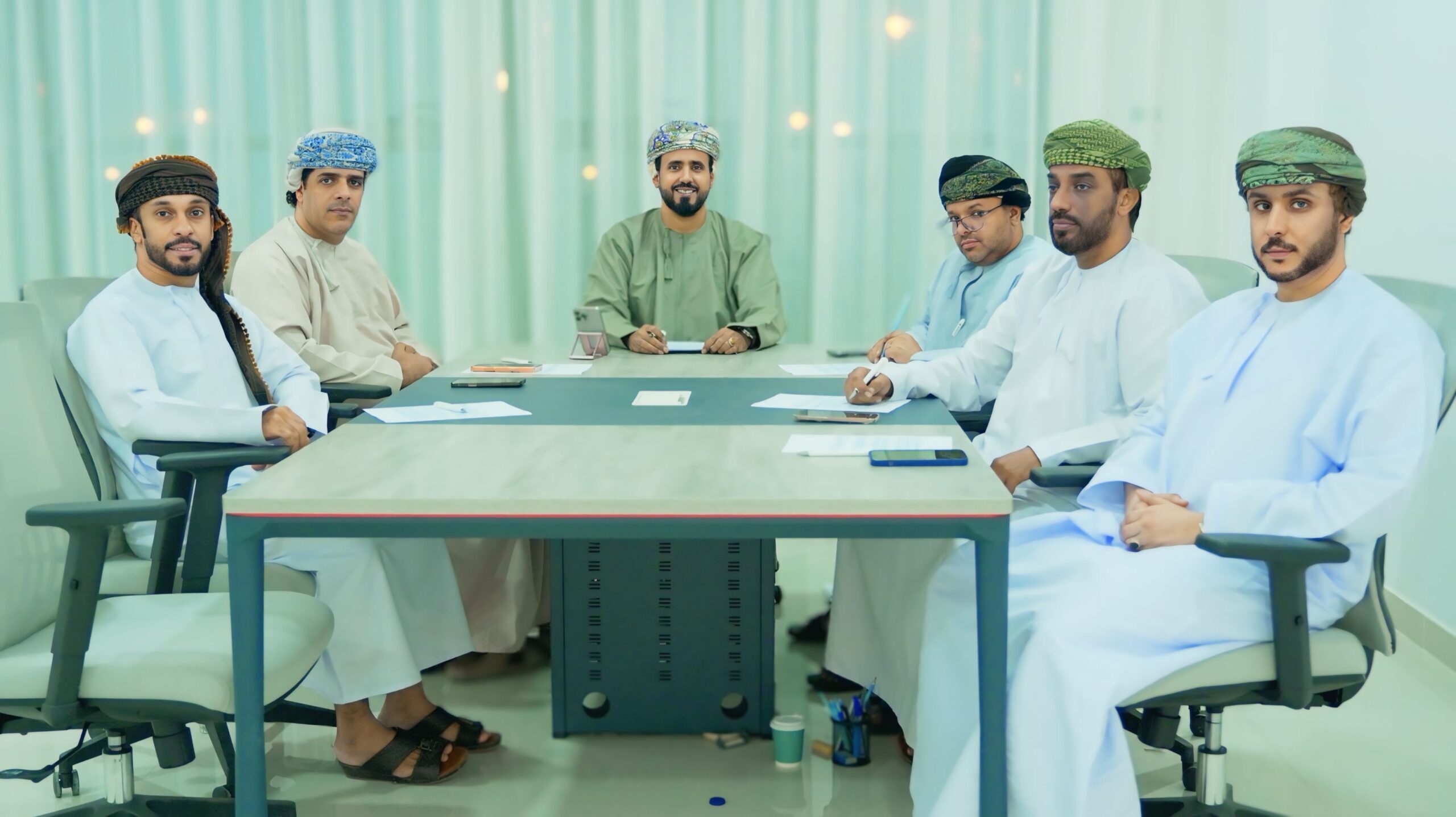 لجنة الصحفيين بمحافظة ظفار  تعقد اجتماعها الأول
