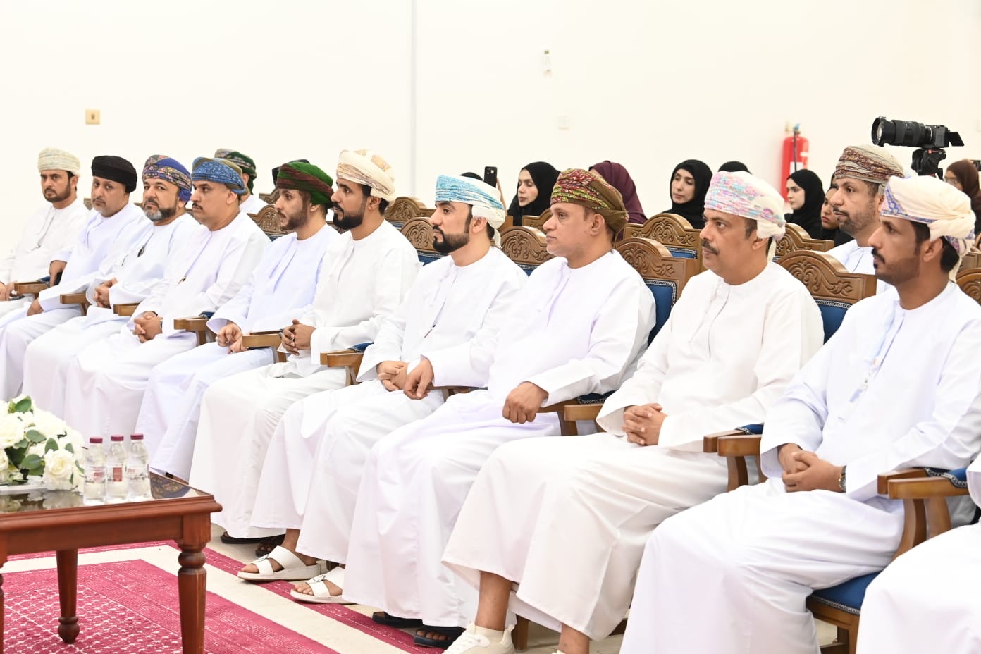 نقاش مفتوح في صلالة حول واقع سوق العمل في ظفار.. الفرص أمام الشباب والتحديات في ظل رؤية عُمان 2040