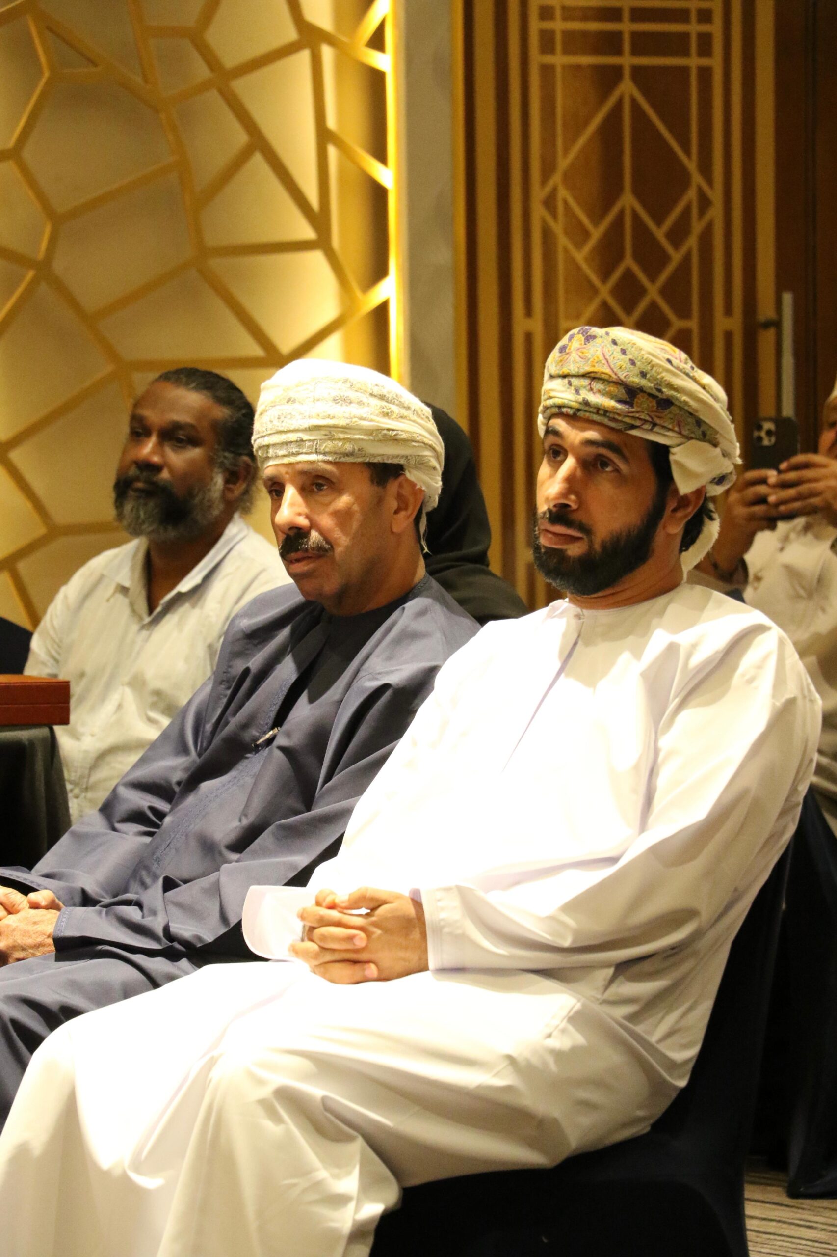 وفد إعلامي دولي يطّلع على المقومات التنموية والسياحية بمحافظة الداخلية